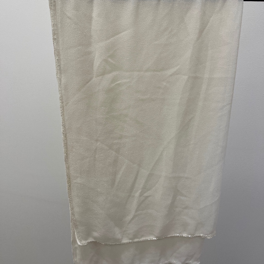 Ivory shawl with beading new with tags never used